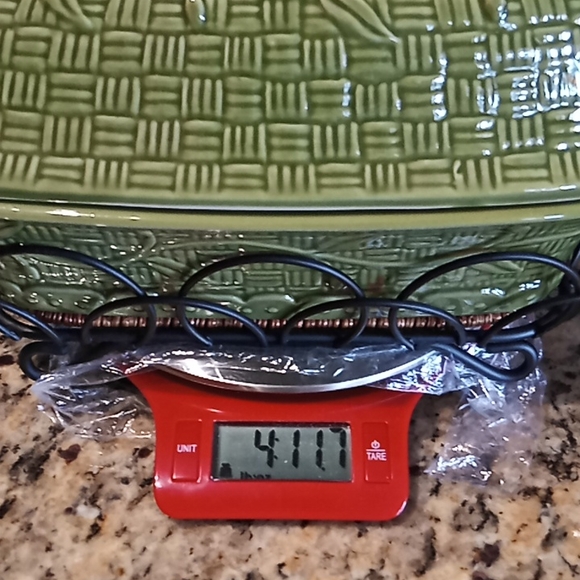 TEMP-TATIONS Presentable Ovenware Covered Green Casserole Dish. 4 Qt. by Tara. - Picture 15 of 16